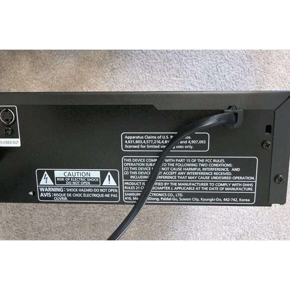Samsung DVD Player DVD-709/XAA Advanced Dolby Digital,‎ Jog-Shuttle, DTS, Black